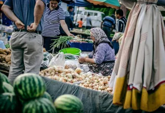 Milyoner sayısı artıyor, milyonlar açlıkla mücadele ediyor