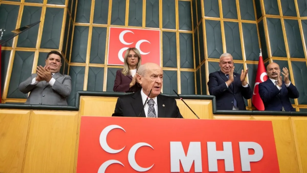 Bahçeli’den İmralı hamlesi: “Terörsüz Türkiye” için yüz yüze görüşme önerisi haberinin görseli