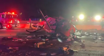 California’da ambulans helikopteri otoyola çakıldı: 3 kişi ağır yaralı!