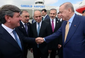 Erdoğan Azerbaycan’da: Türk Devletleri zirvesi için Gebele’de yoğun karşılama