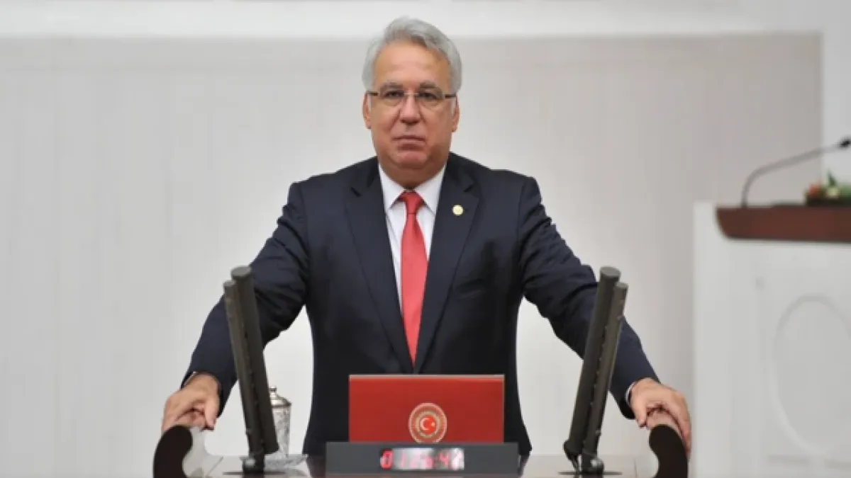 Eski AK Parti Milletvekili Hüseyin Kocabıyık gözaltına alındığını duyurdu haberinin görseli
