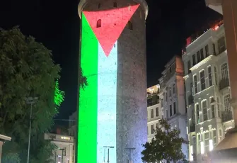 Galata Kulesi’ne Filistin Bayrağı yansıtıldı