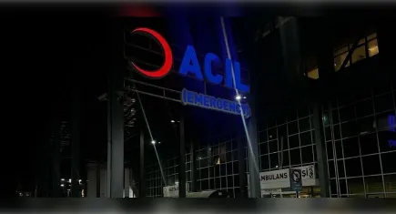 İzmir haber: Köpeğe ateş açtı, yoldan geçen kadını vurdu