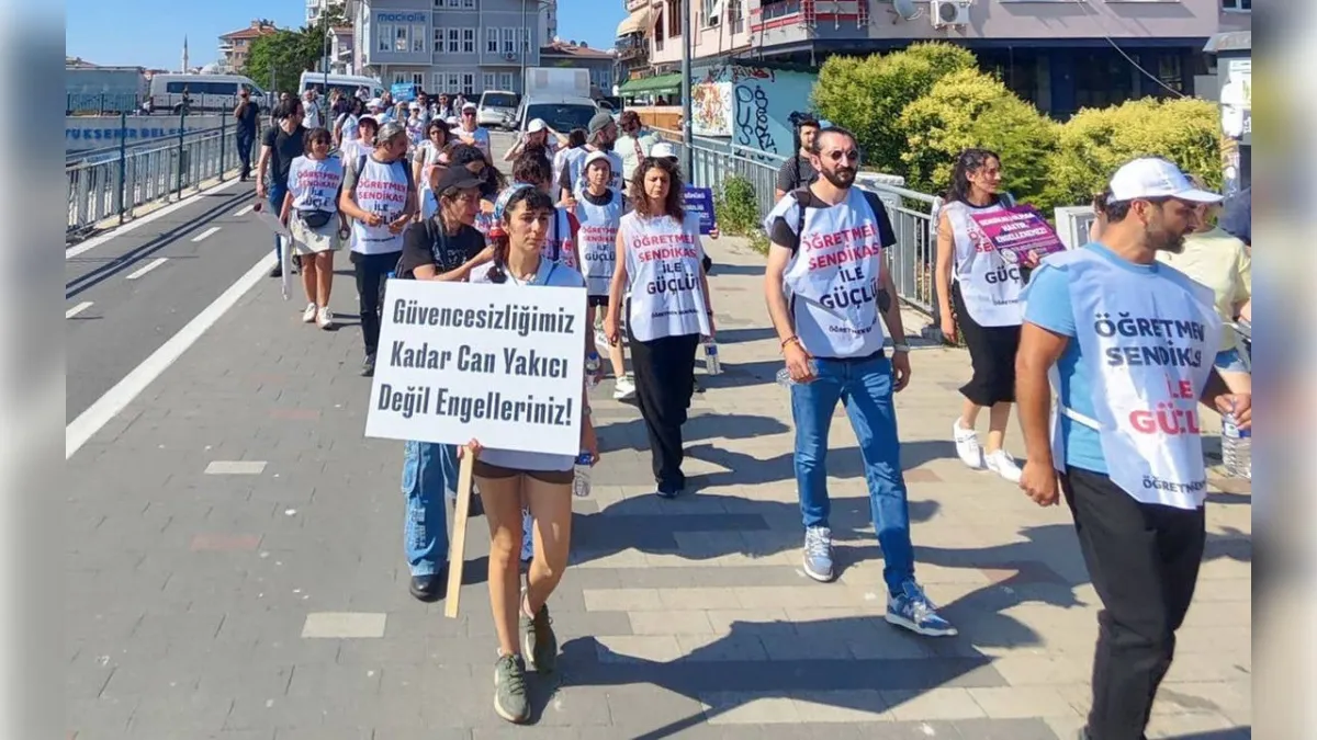 Özel Sektör Öğretmenleri Sendikası: Sendikana ulaş, hakkını birlikte savunalım haberinin görseli