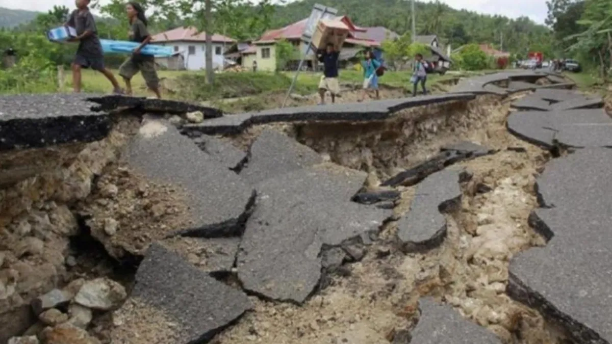 Papua Yeni Gine’de 6,6 büyüklüğünde deprem: Tsunami alarmı verildi haberinin görseli
