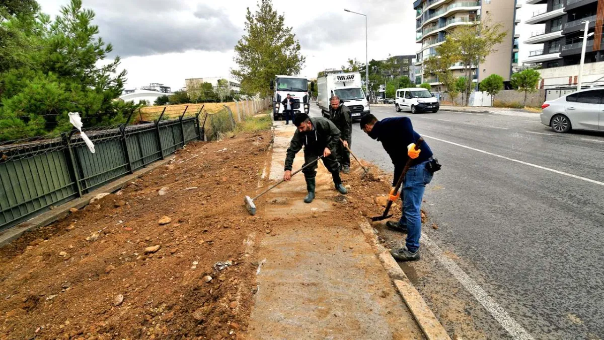 Bornova’da okullar bölgesinde yol düzenleme çalışması haberinin görseli