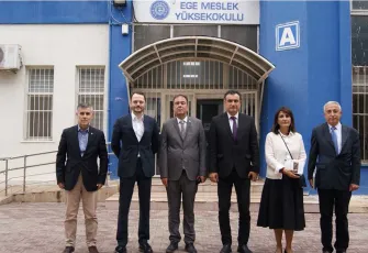 Ege MYO’da üniversite-sanayi iş birliği toplantısı gerçekleştirildi