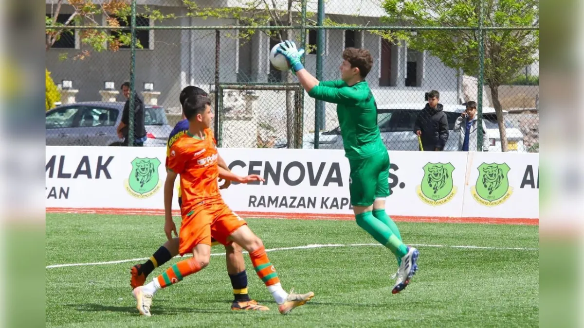 Genç kaleci Alp Özge’ye dev talipler! haberinin görseli