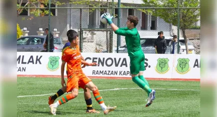 Genç kaleci Alp Özge’ye dev talipler!