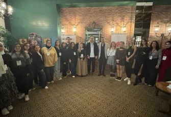 İzmir'de genç iletişimcilere sosyal medya eğitimi
