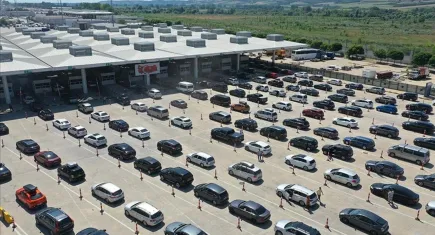 Resmi Gazete’de yayımlandı: Yabancı plakalı araçlar cezalarını ödemeden Türkiye’den çıkamayacak