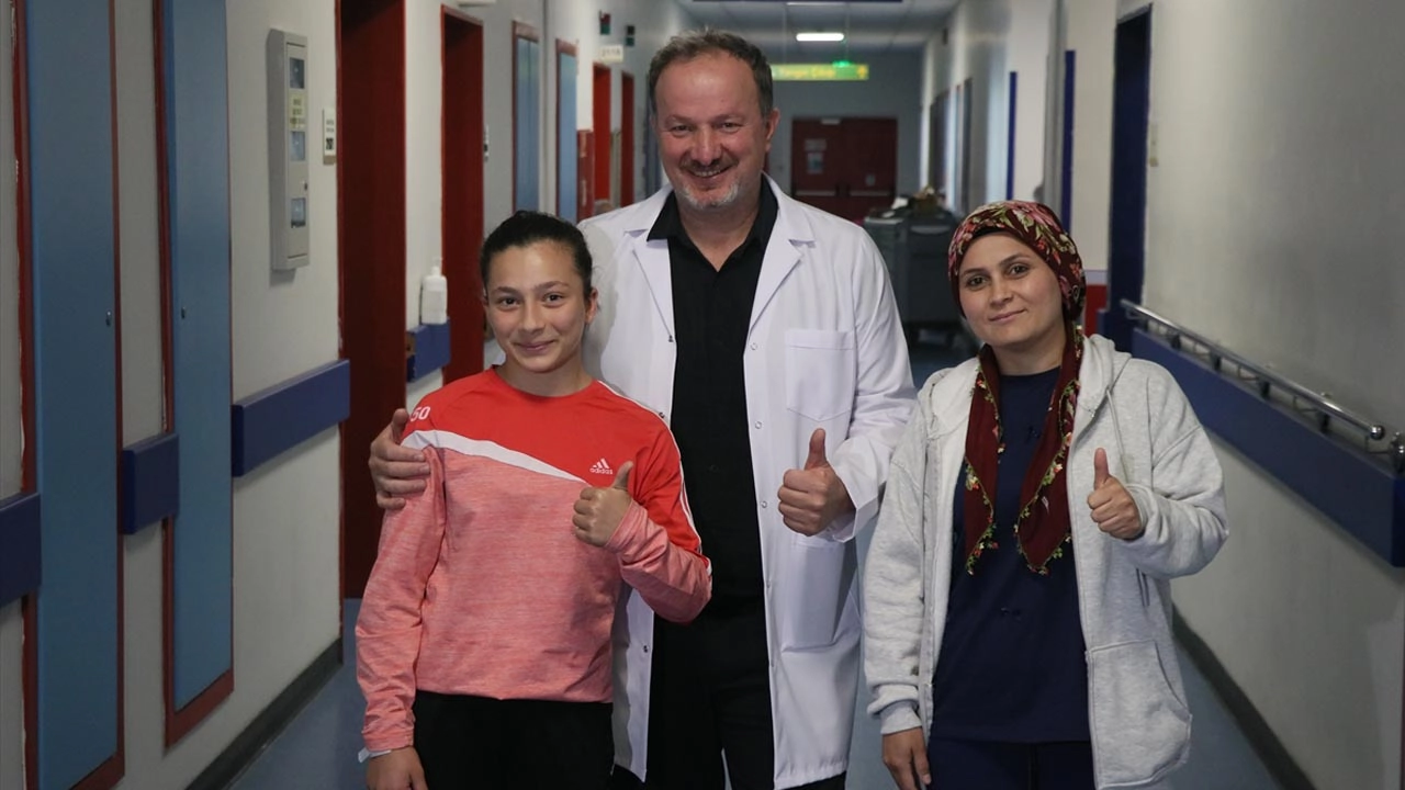 13 Yaşındaki Judocu, Ön Çapraz Bağ Ameliyatıyla Spora Geri Dönüyor başlıklı video haberin görseli