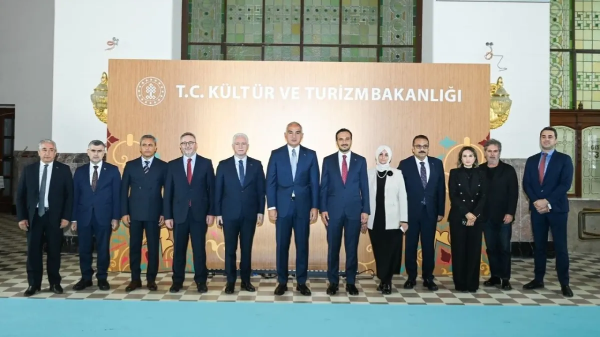 İstanbul’un ikonik garları Haydarpaşa ve Sirkeci, kültür ve sanatın yeni merkezi oluyor haberinin görseli