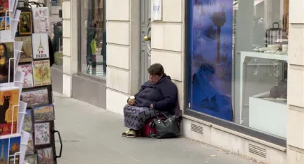 Kiralık konut yok, evsizler artıyor: Fransa’da barınma krizi derinleşiyor