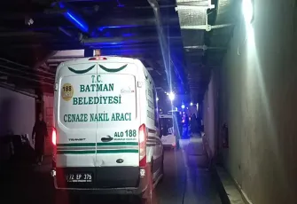 Kozluk’ta belediye başkanının ağabeyi silahla vurulmuş olarak bulundu