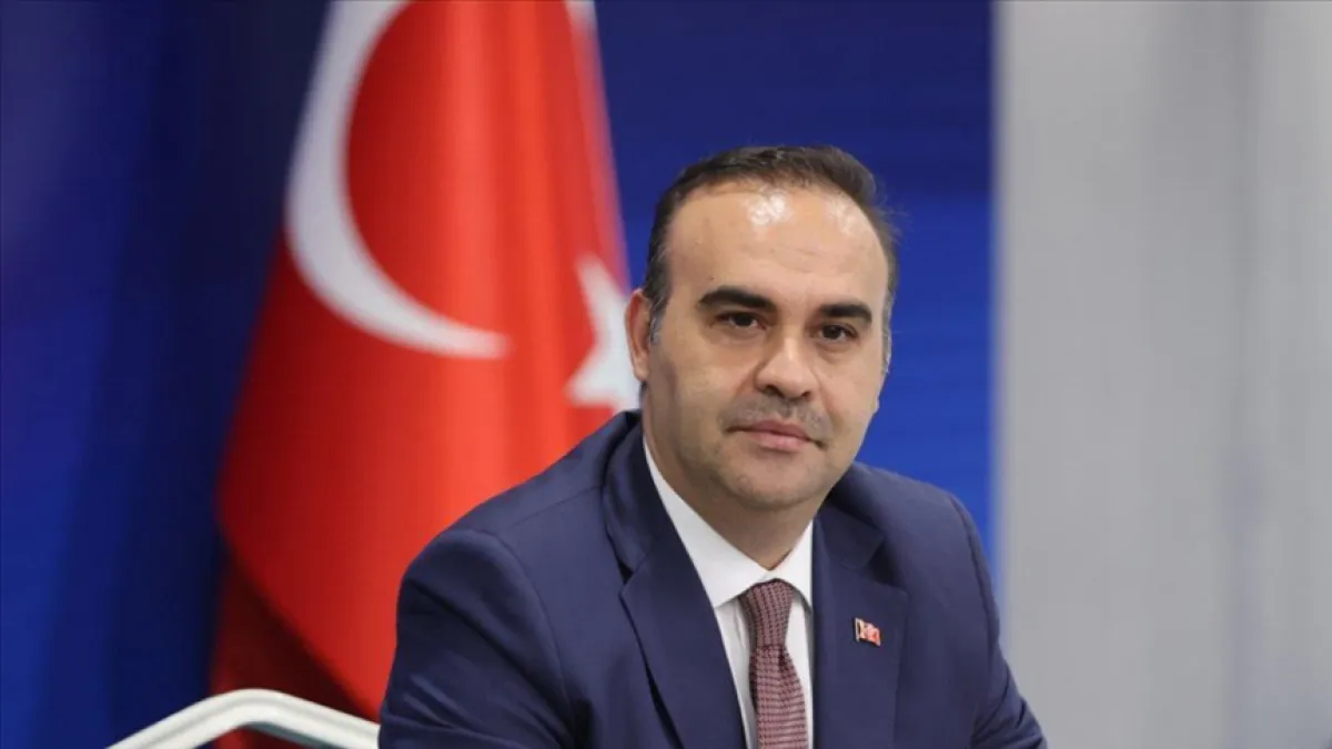 Sanayide çarklar hızlanıyor! Bakan Kacır’dan üretim ve büyüme mesajı haberinin görseli