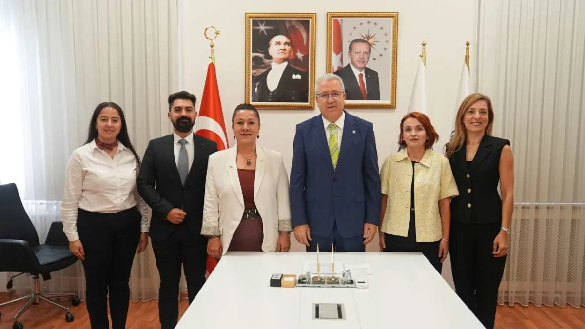 TÜBİTAK’tan Egeli hemşirelik öğrencilerine iklim duyarlılığı katkısı projesine destek haberinin görseli