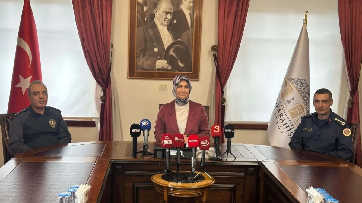 Afyonkarahisar’da CHP’li meclis üyesi para çantası krizi ile gündemde haberinin görseli