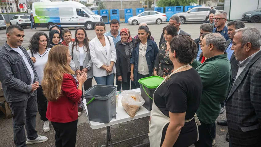 Bornova’da sıfır atık seferberliği muhtarlarla başladı