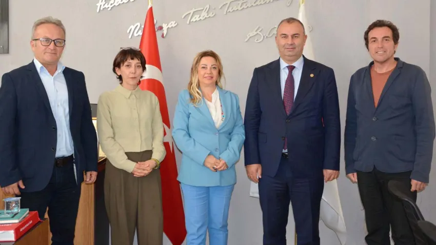 Ednan Arslan’dan İzmir Gazeteciler Cemiyeti’ne ziyareti