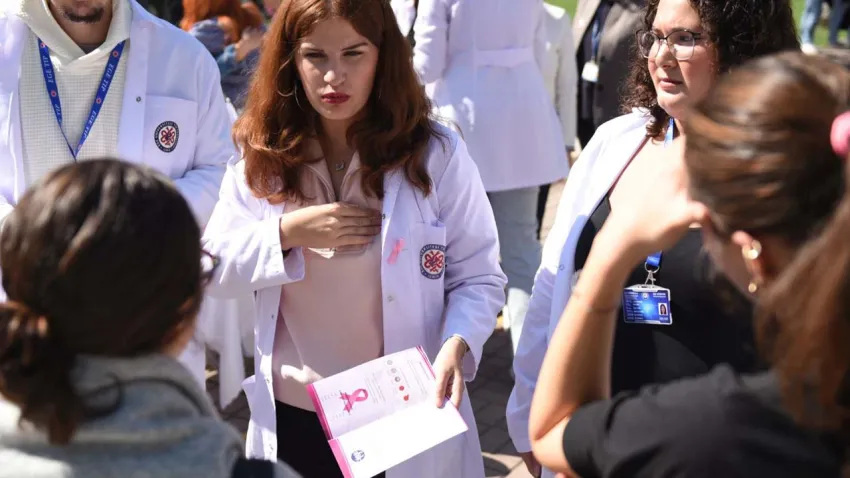 Ege Üniversitesi’nde meme kanseri farkındalık etkinliği haberinin görseli