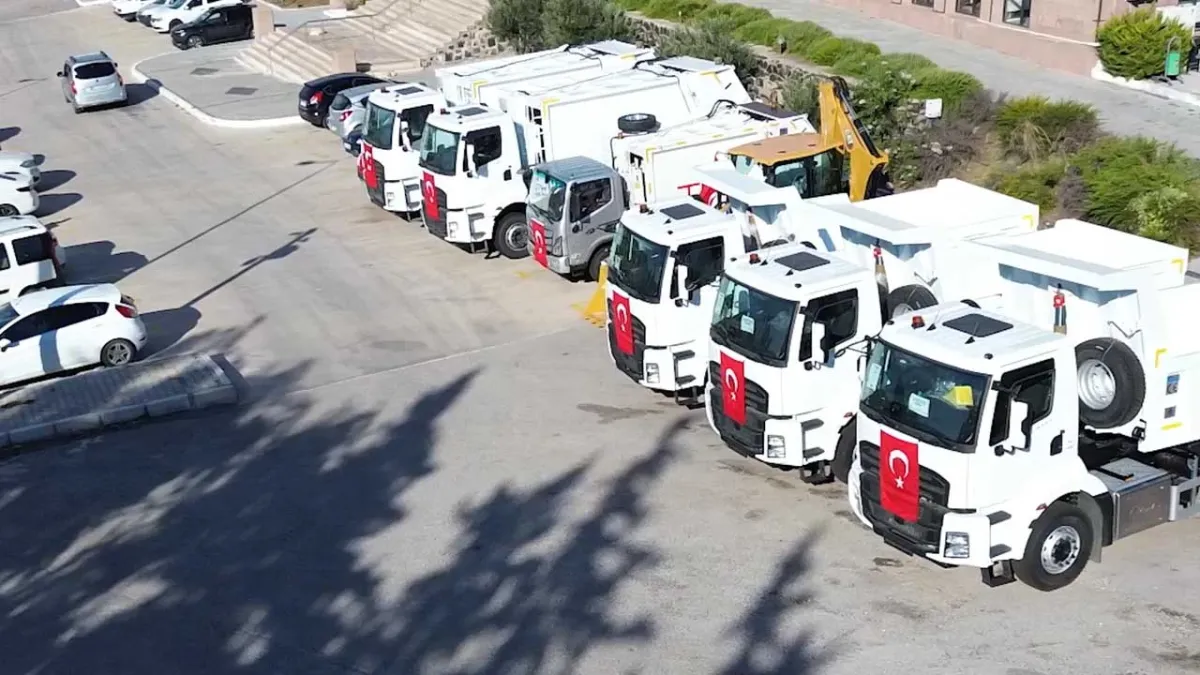 Foça Belediyesi, araç filosunu güçlendirdi: 31 milyonluk yatırım haberinin görseli