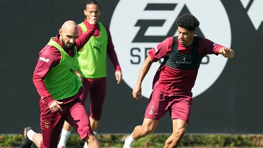 Galatasaray’dan Başakşehir maçı öncesi yoğun mesai! Okan Buruk tempoyu artırdı haberinin görseli