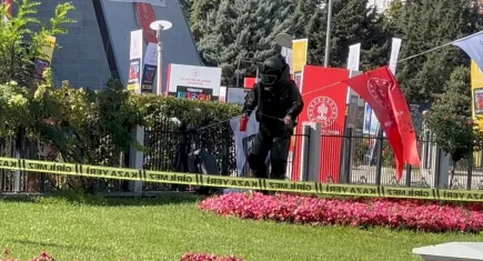 Malatya’da Kongre Merkezi önünde bulunan valiz patlatıldı: Boş çıktı