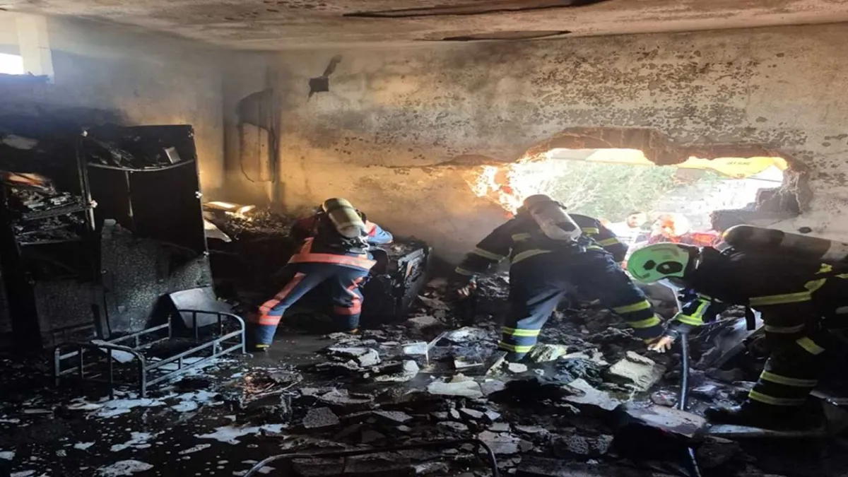 Mardin'de ev yangını: 1 ölü, 12 yaralı haberinin görseli