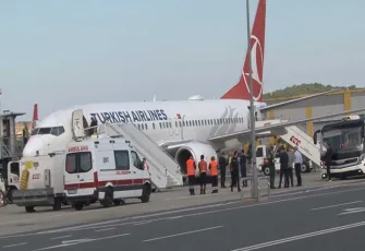 Özgürlük Filosu'nun 18'i Türk 94 aktivisti THY uçağıyla İstanbul'a geldi