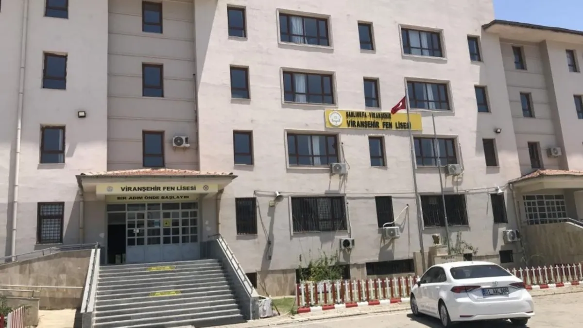 Şanlıurfa’da Fen Lisesinde kahvaltı sonrası 30 öğrenci zehirlendi haberinin görseli