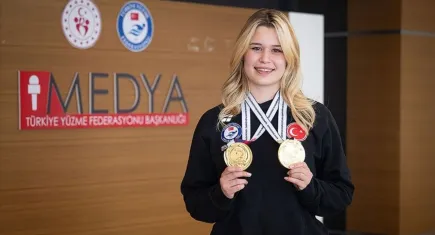 Dünya şampiyonu Defne Kurt altın madalyasını Gazze çocuklarına armağan etti