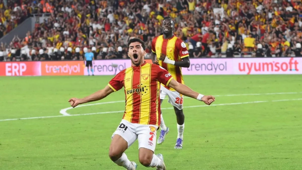 Göztepe’nin yıldızı Sabra, Ürdün Milli Takımı maçında sakatlandı! MR bekleniyor haberinin görseli