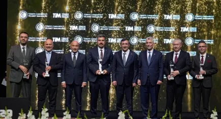 InovaLİG şampiyonları ödüllerini aldı