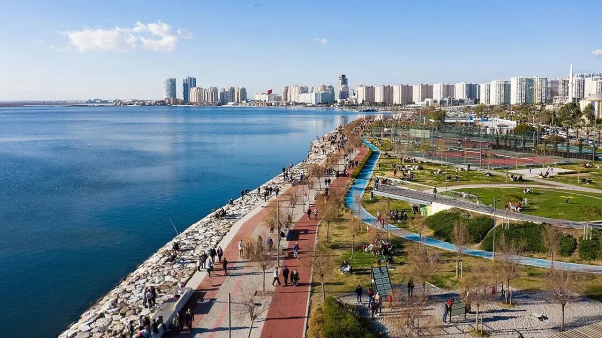 İzmir'de hafta sonu planı olanlara güzel hava müjdesi haberinin görseli
