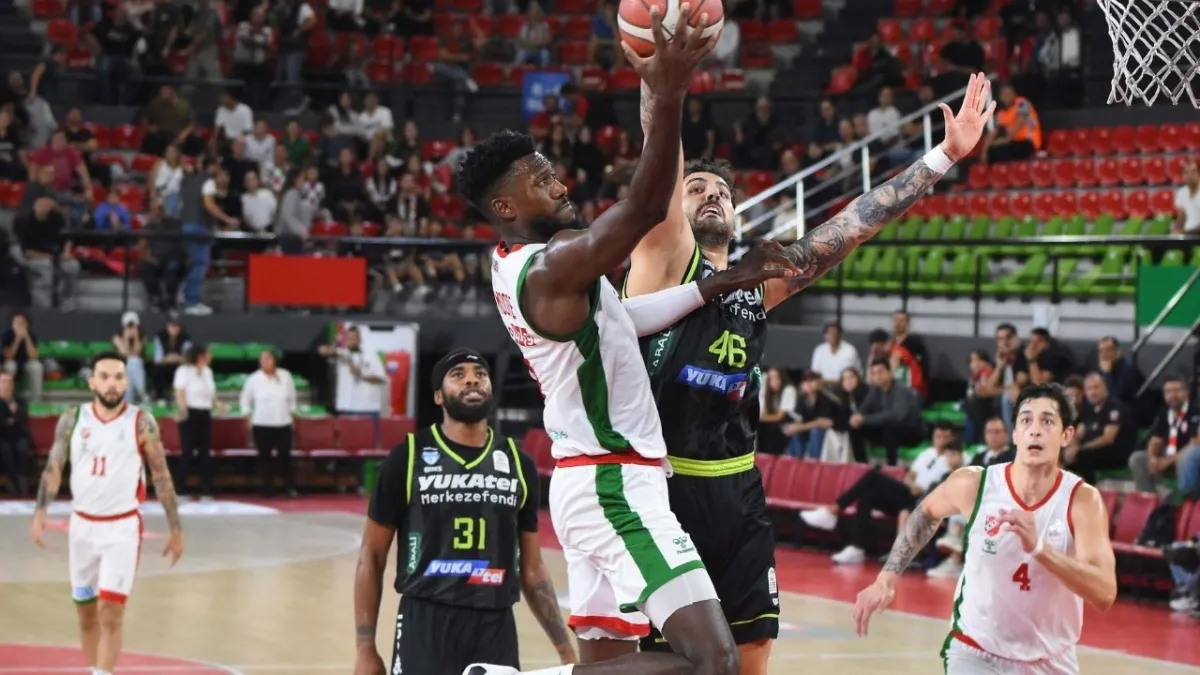 Karşıyaka, Fenerbahçe Beko deplasmanında testten geçecek haberinin görseli
