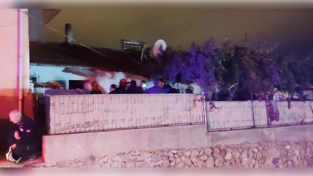 Denizli'de düğün hazırlığı faciası: Çöken tavanın altında kalanlar tedavi altında! haberinin görseli