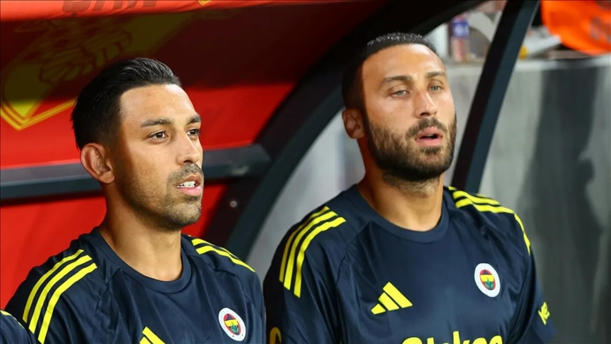 Fenerbahçe'den İrfan Can Kahveci ve Cenk Tosun açıklaması! haberinin görseli