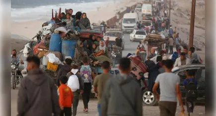 İlk yardım tırları Gazze'ye ulaştı