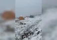 Niğde'de kar yağışı hayatı olumsuz etkiledi: 4 dağcı mahsur kaldı