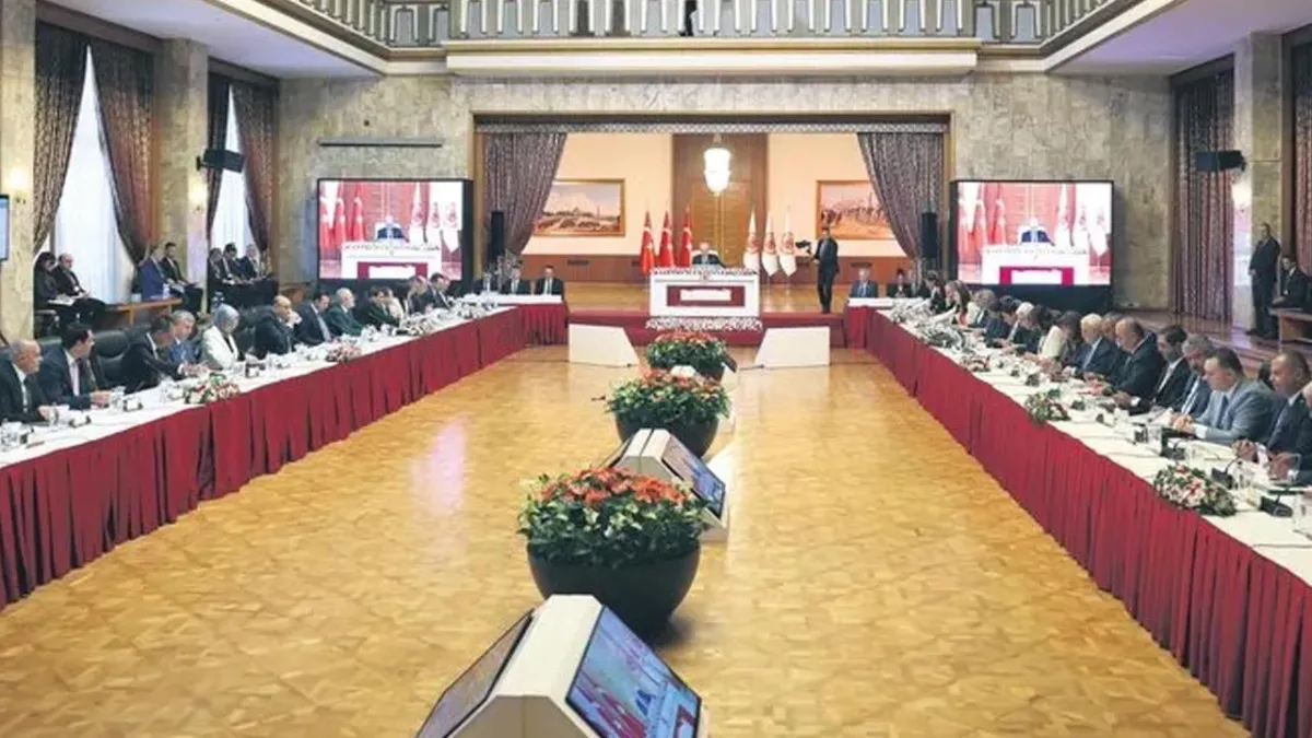 'Terörsüz Türkiye' komisyonu kadın ve gençlik kuruluşlarını dinleyecek haberinin görseli