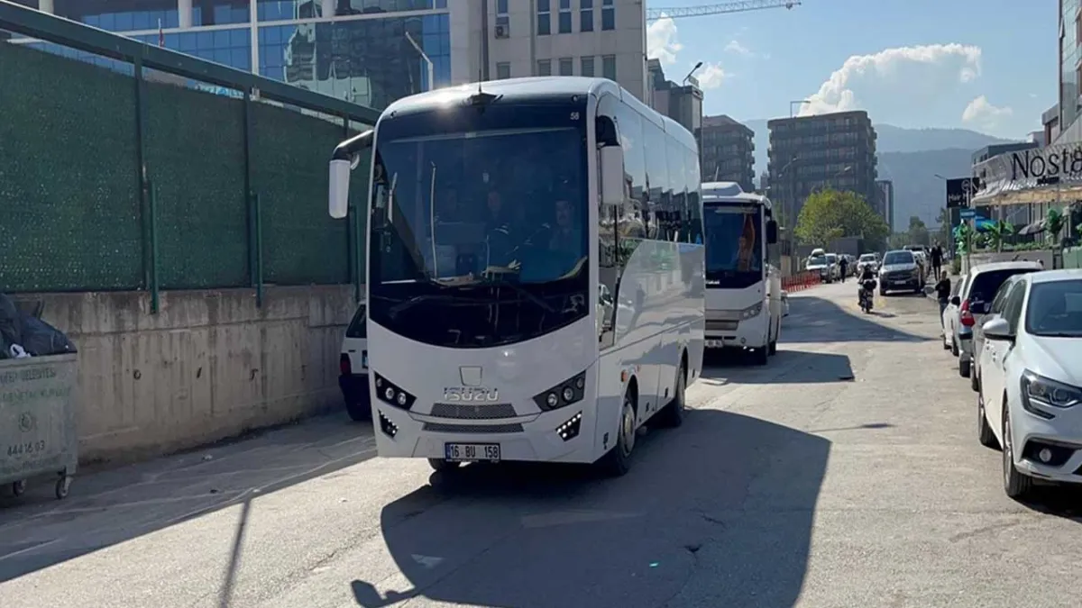 Bursa'da büyük rüşvet operasyonu: Eski belediye başkanı adliyeye sevk edildi haberinin görseli
