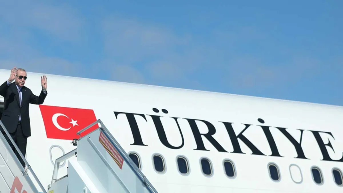 Cumhurbaşkanı Erdoğan, Mısır'a gitti haberinin görseli
