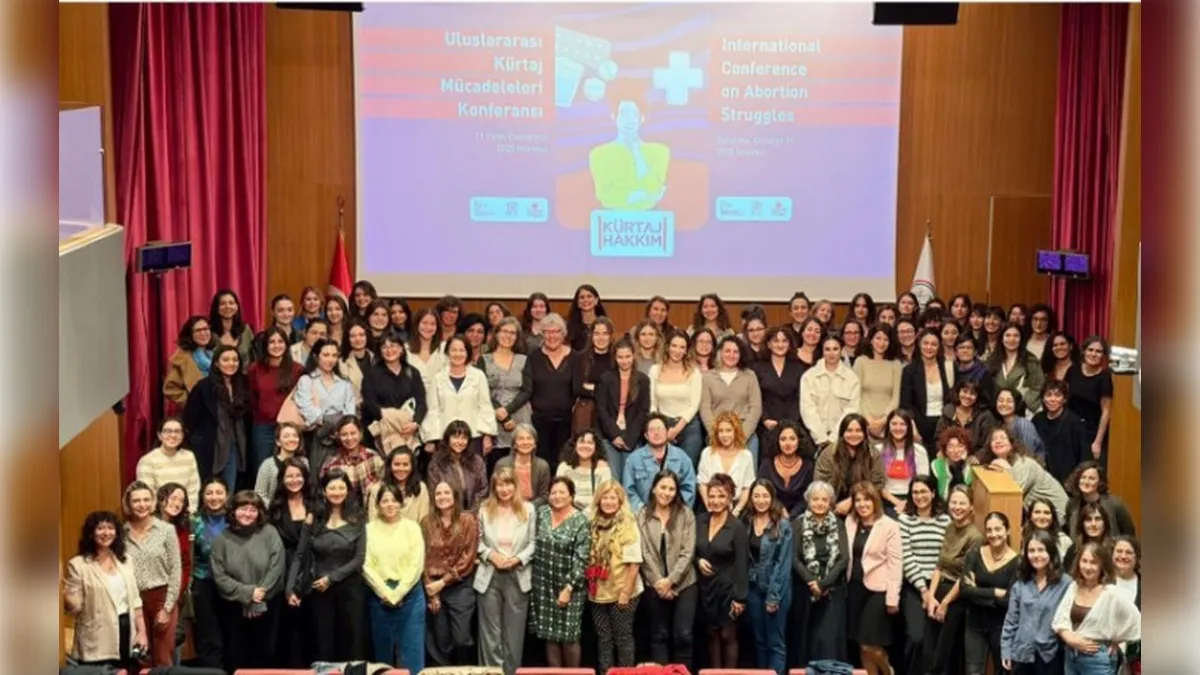 Dünyanın dört bir yanından kadınlar hakları için buluştu haberinin görseli