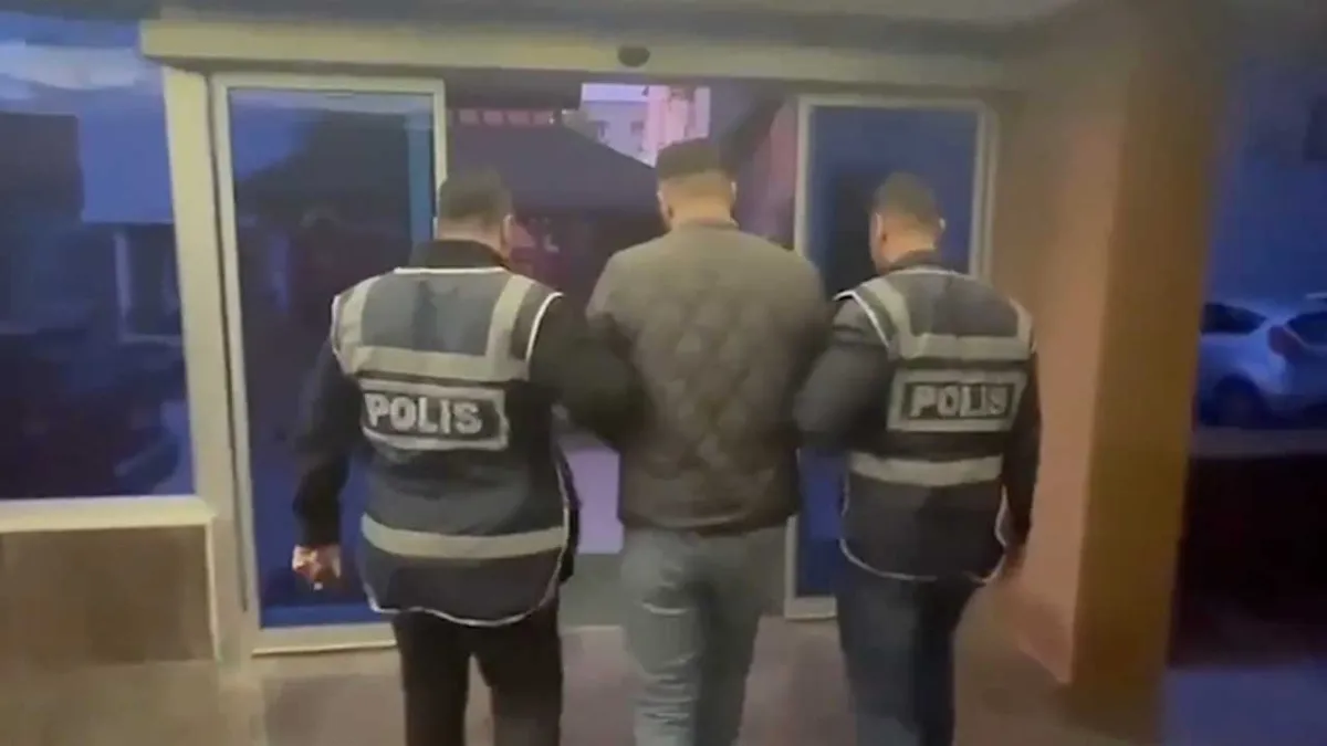İzmir'de Bayğaralar Çetesi’ne dev operasyon haberinin görseli