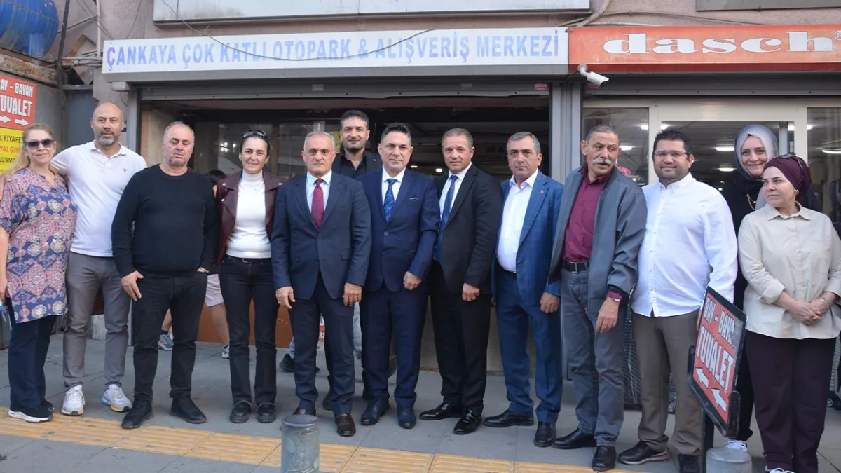 İzmir esnafından Çankaya Katlı Otoparkı yıkım kararına tepki haberinin görseli