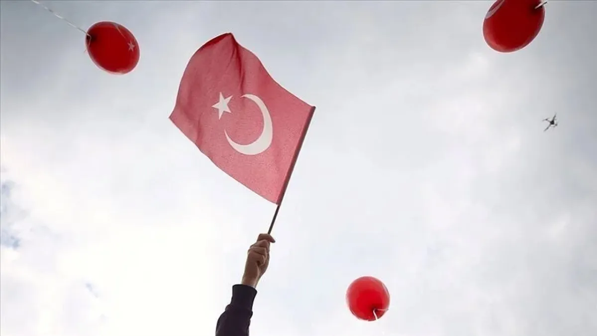 29 Ekim Cumhuriyet Bayramı resmi tatil mi? 29 Ekim’de okullar açık olacak mı? 28 Ekim yarım gün mü? haberinin görseli