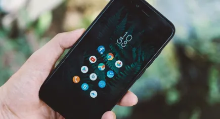 Android kullanıcılarına büyük değişim: Simge renkleri artık duvar kağıdınıza göre olacak!