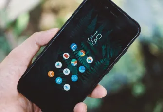 Android kullanıcılarına büyük değişim: Simge renkleri artık duvar kağıdınıza göre olacak!