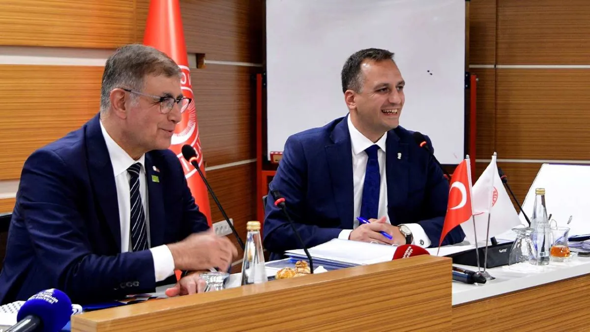 Bornova’da güç birliği: Tugay ve Eşki’den ortak proje mesaisi haberinin görseli